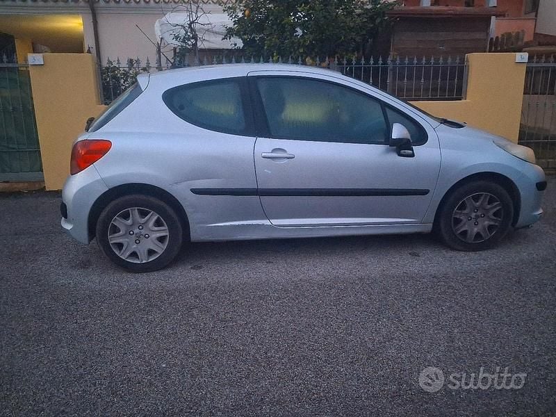 Usata Peugeot 207 2007 Grigio Utilitaria
