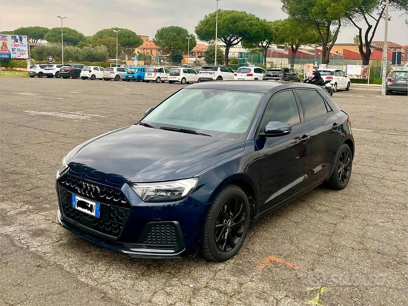 Usata Audi A1 Sportback Ambiente 116 CV (85 kW) 2019 Blu/azzurro Utilitaria