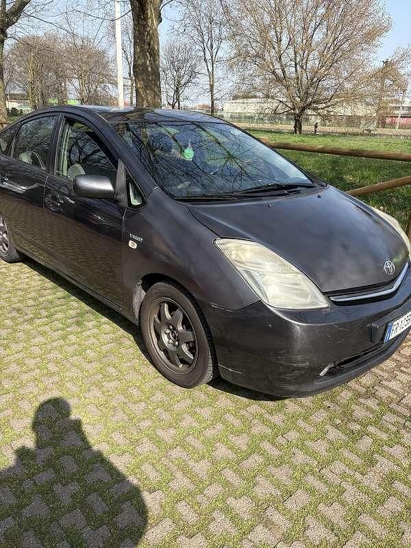 Usata Toyota Prius 77 CV (56 kW) 2009 Utilitaria