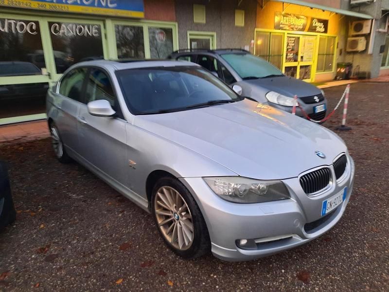 Usata BMW 335 Efficient Dynamics 306 CV (225 kW) 2011 Argento Berlina