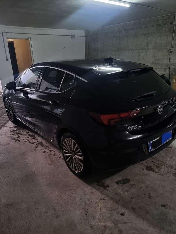 Usata Opel Astra Innovation 110 CV (80 kW) 2017 Berlina