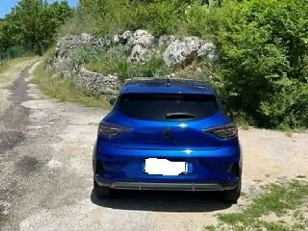 Usata Renault Clio V Esprit Alpine 91 CV (66 kW) 2023 Blu/azzurro Berlina