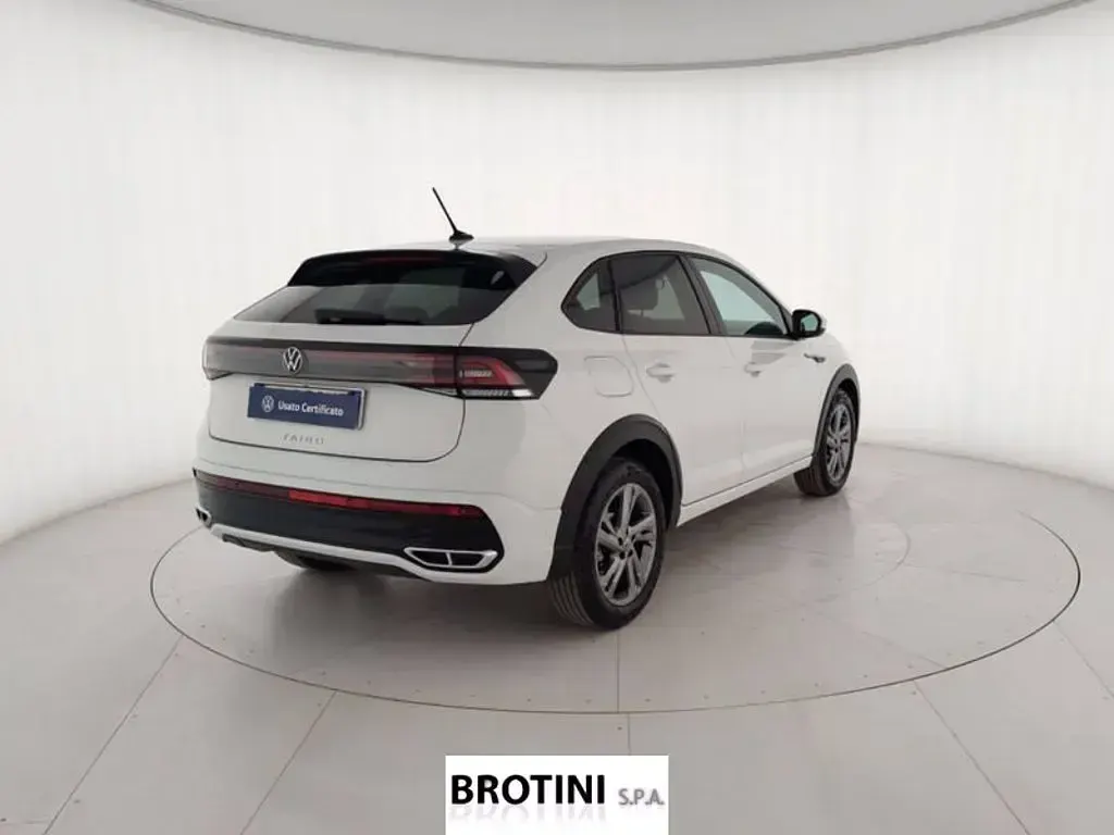 Usata VW Taigo R-line 110 CV (80 kW) 2023 Bianco pastello SUV