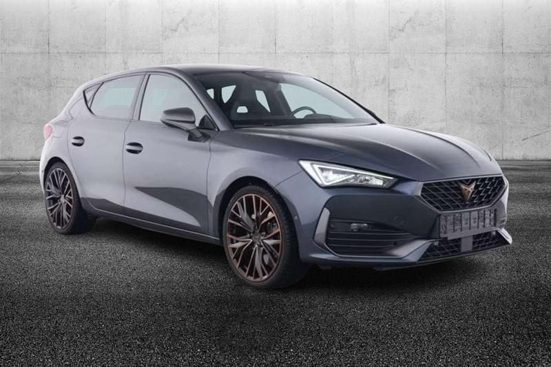 Grigio Usata 2022 Cupra Leon VZ Tre volumi | 28.950 € (Buon prezzo) - Immagine 1/4