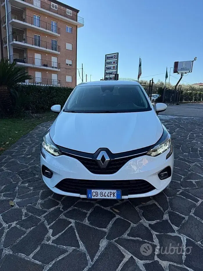 Usata Renault Clio V 86 CV (63 kW) 2020 Bianco Berlina