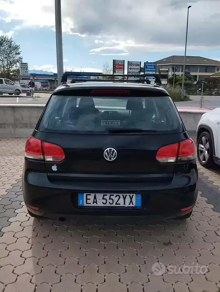 Usata VW Golf VI 105 CV (77 kW) 2010 Nero Utilitaria