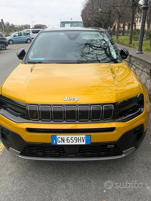 Usata Jeep Avenger 100 CV (73 kW) 2023 Giallo SUV