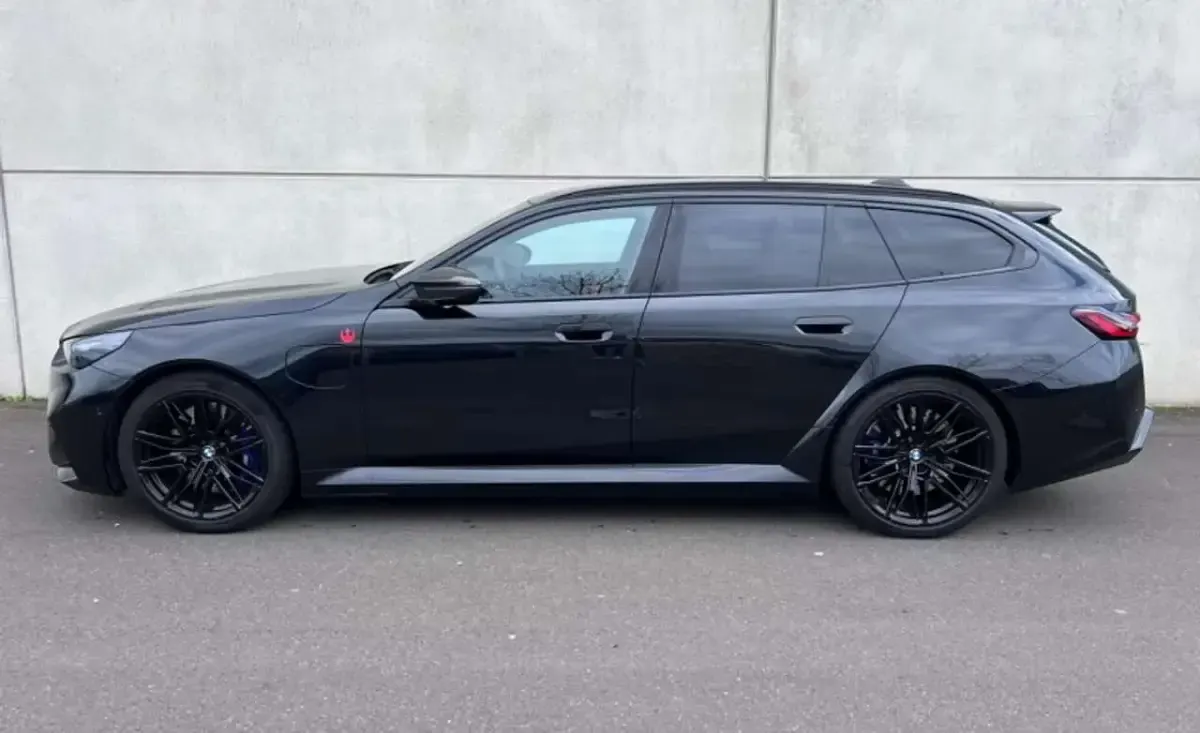 Usata BMW M5 727 CV (534 kW) 2025 Nero Station wagon