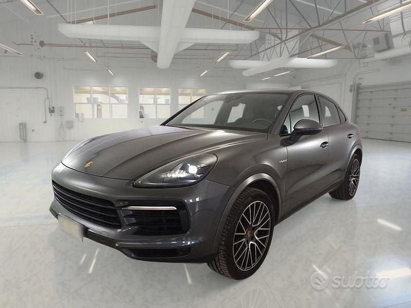 Usata Porsche Cayenne 2020 Grigio SUV