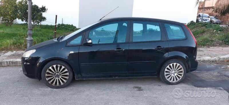 Usata 2009 Ford C-MAX Monovolume | 1800 € (Super prezzo) - Immagine 1/4