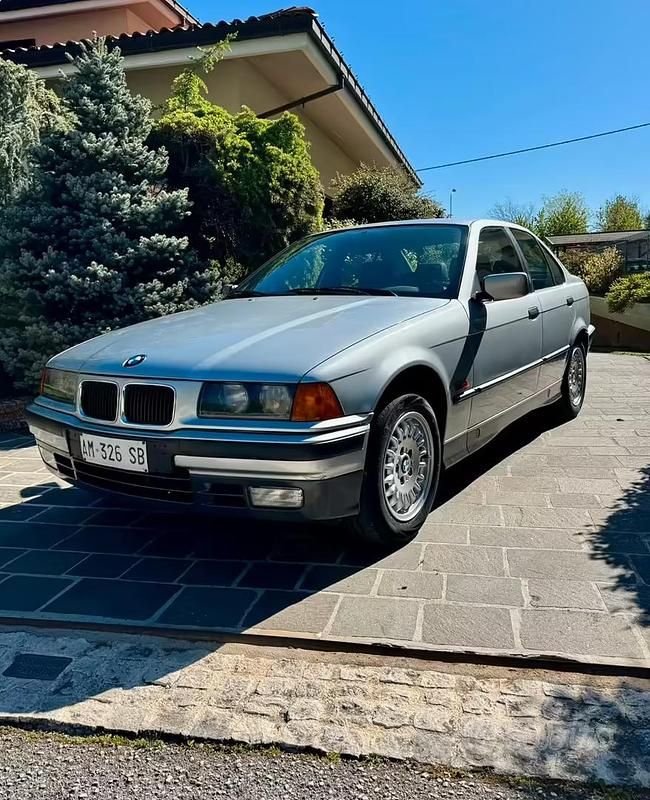 Usata BMW 318 Efficient Dynamics 116 CV (85 kW) 1996 Grigio Berlina