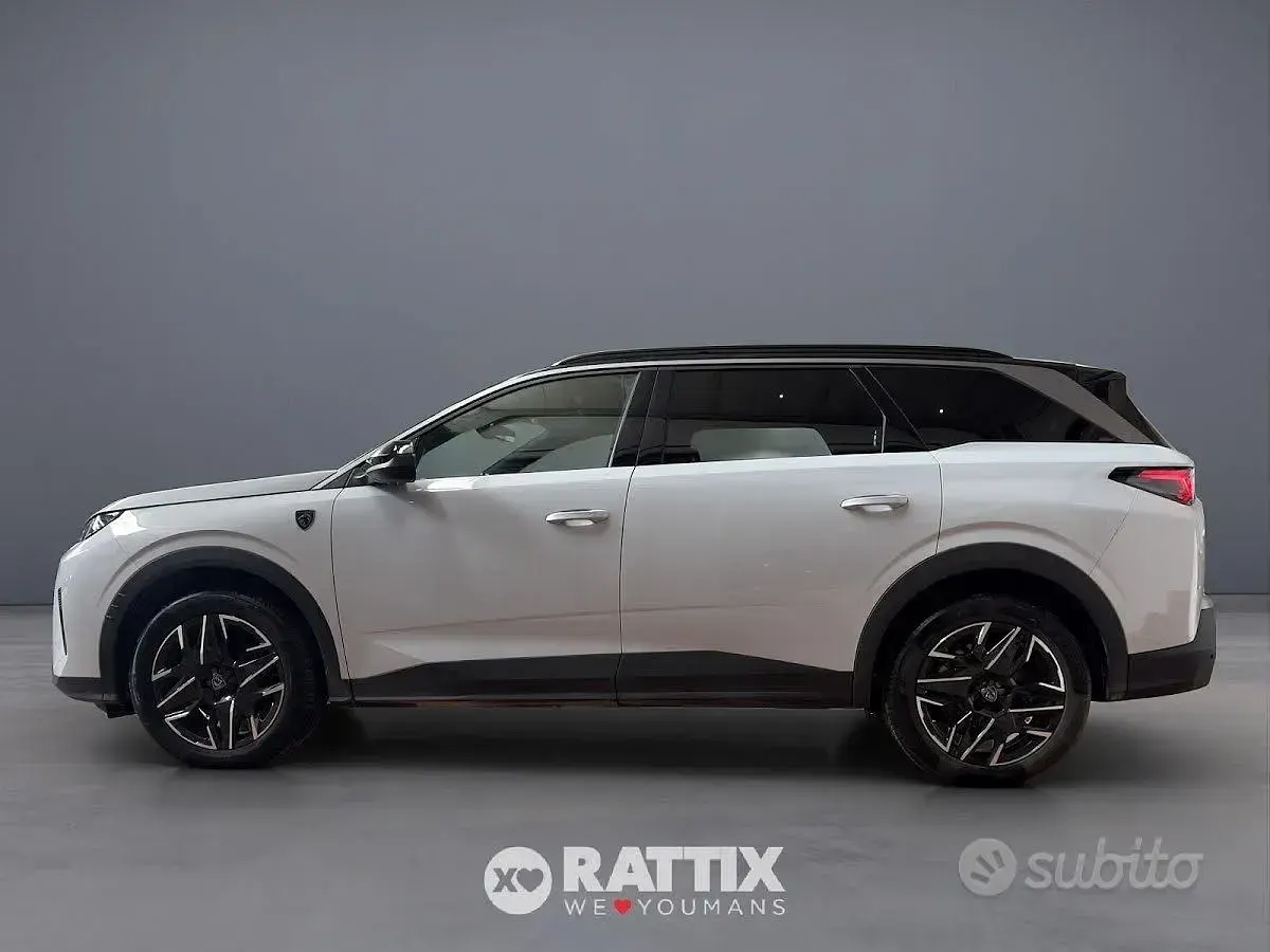 Usata Peugeot 5008 GTi 145 CV (106 kW) 2025 Bianco SUV