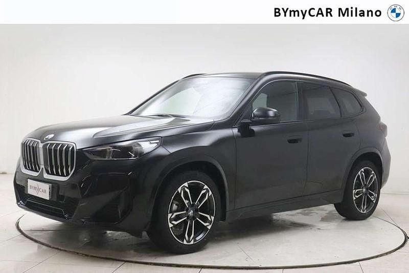 Nuova BMW X1 M Sport 136 CV (100 kW) 2026 Black sapphire metallizzato SUV