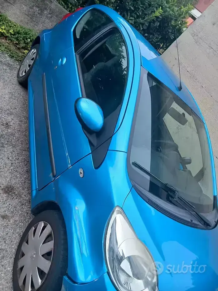 Usata Peugeot 107 68 CV (50 kW) 2007 Bluazzurro Utilitaria