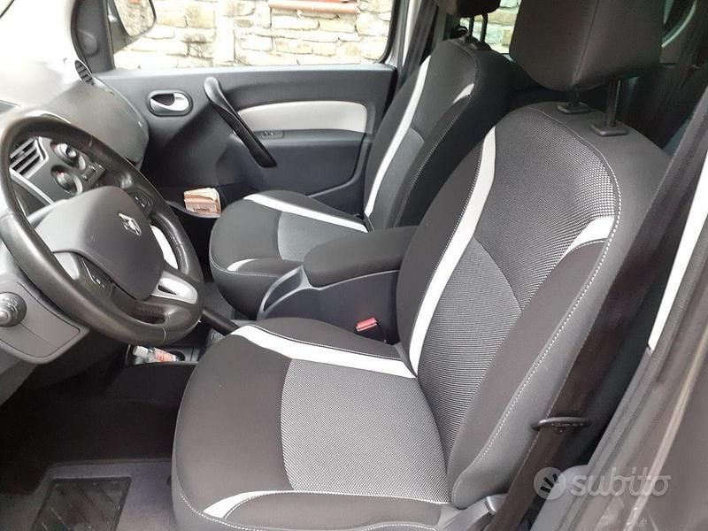 Usata Renault Kangoo Extreme 110 CV (80 kW) 2016 Marrone Monovolume