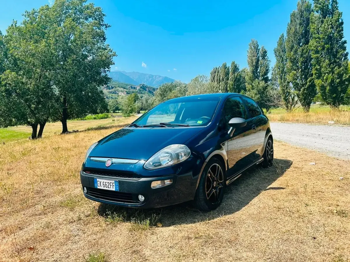 Usata Fiat Punto Evo Sport 95 CV (69 kW) 2011 Blu Utilitaria