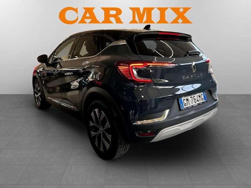 Usata Renault Captur Techno 145 CV (106 kW) 2023 Grigio SUV