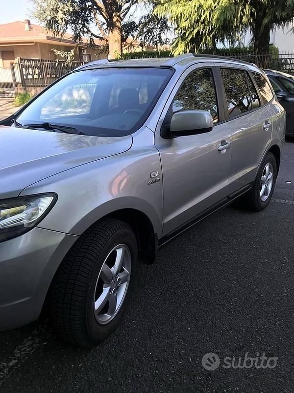 Usata Hyundai Santa Fe 155 CV (114 kW) 2009 Grigio SUV