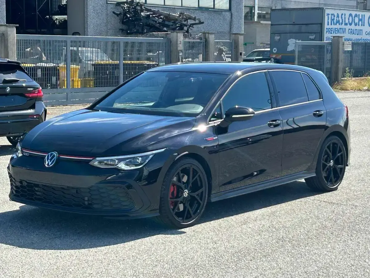Usata VW Golf VIII GTI 245 CV (180 kW) 2023 Nero Berlina