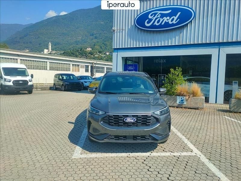 Nuova Ford Kuga ST-Line 184 CV (135 kW) 2025 Grigio metallizzato SUV