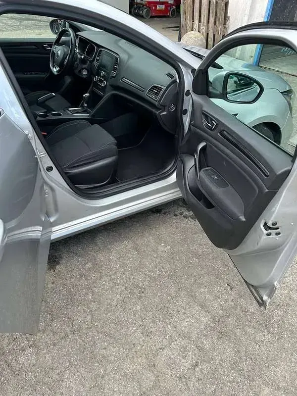 Usata Renault Mégane IV Bose Edition 110 CV (80 kW) 2016 Argento Berlina