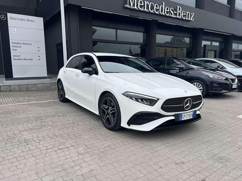 Usata Mercedes A200 AMG Line Premium Plus 150 CV (110 kW) 2023 Berlina