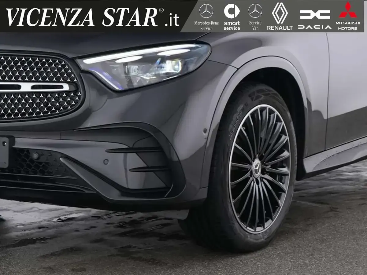 Usata Mercedes GLC300 Premium 269 CV (197 kW) 2025 Grigio grafite SUV