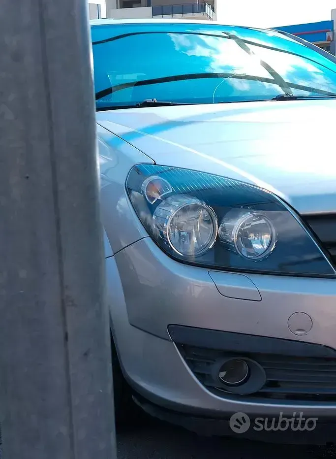 Usata Opel Astra 90 CV (66 kW) 2006 Berlina