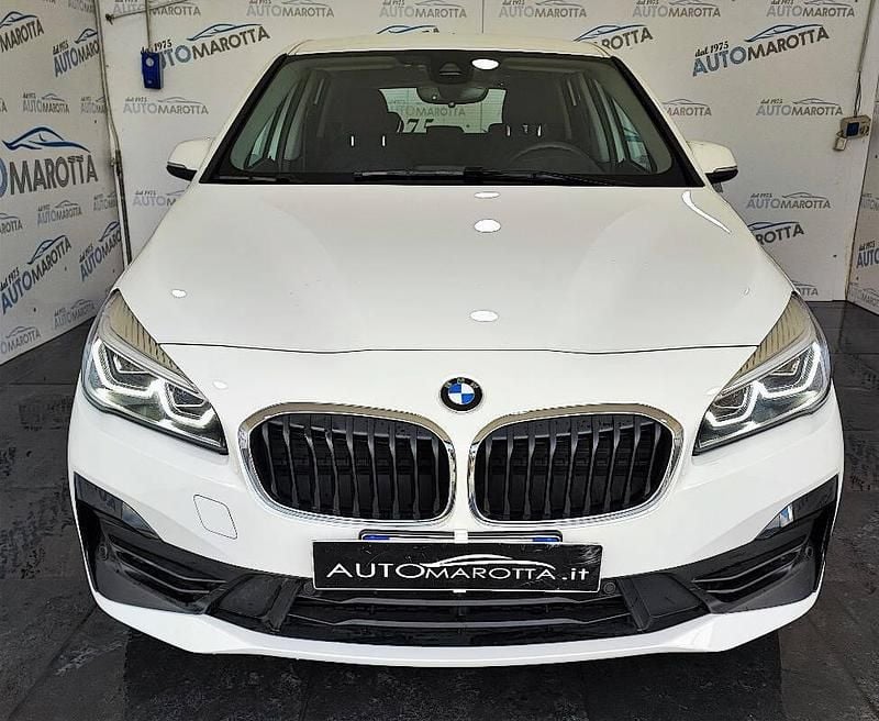 Usata BMW 218 Active Tourer Sport Line 141 CV (103 kW) 2020 Bianco Monovolume