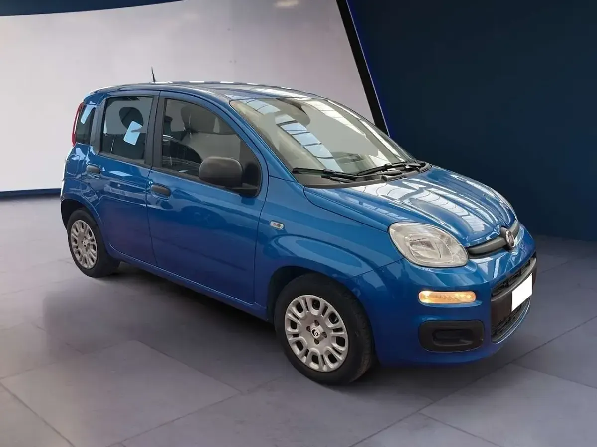 Usata Fiat Panda 69 CV (50 kW) 2025 Blu/azzurro Utilitaria