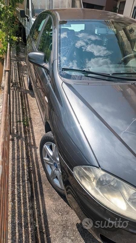 Usata Fiat Croma 150 CV (110 kW) 2006 Grigio Berlina