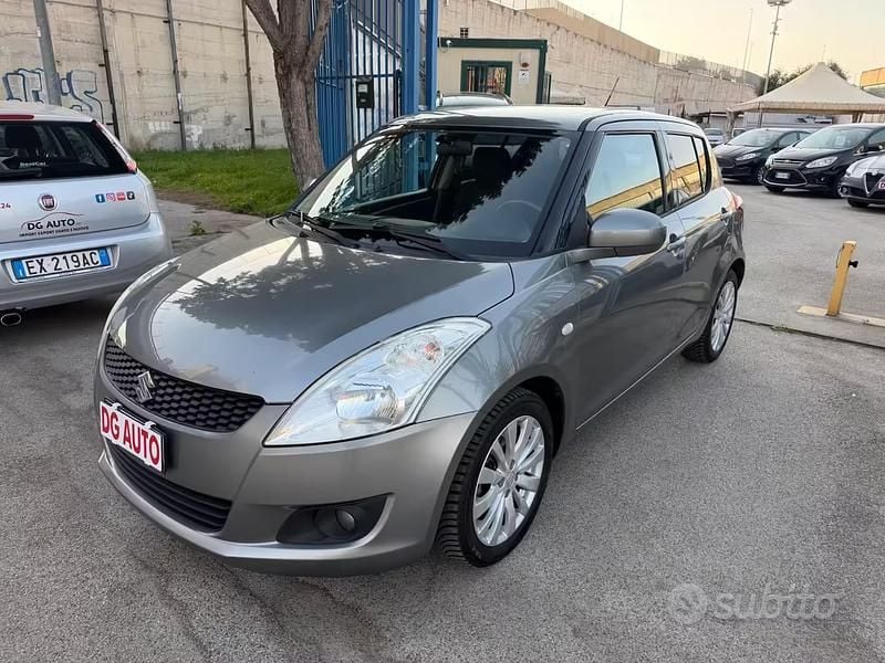 Usata Suzuki Swift 93 CV (68 kW) 2011 Grigio Utilitaria