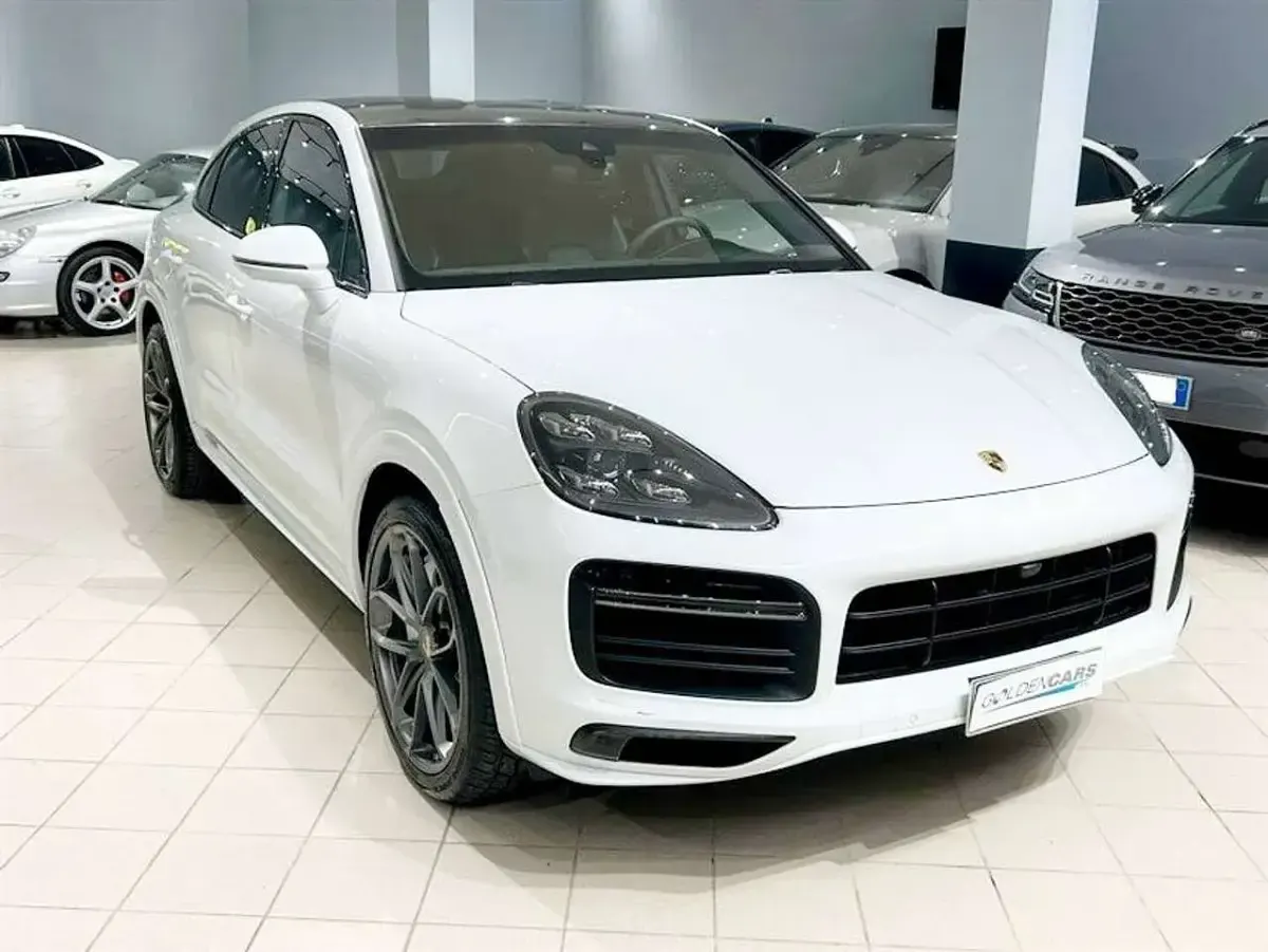 Usata Porsche Cayenne Turbo 549 CV (403 kW) 2019 Bianco SUV