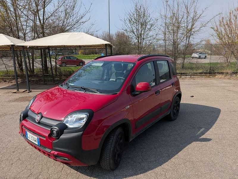 Usata Fiat Panda Garmin 69 CV (50 kW) 2022 Rosso Utilitaria