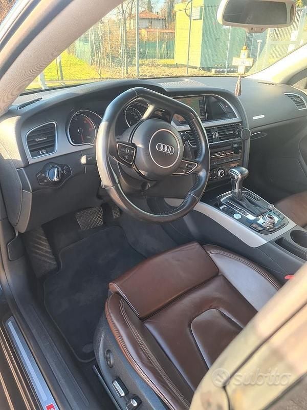 Usata Audi A5 190 CV (139 kW) 2014 Blu Coupé
