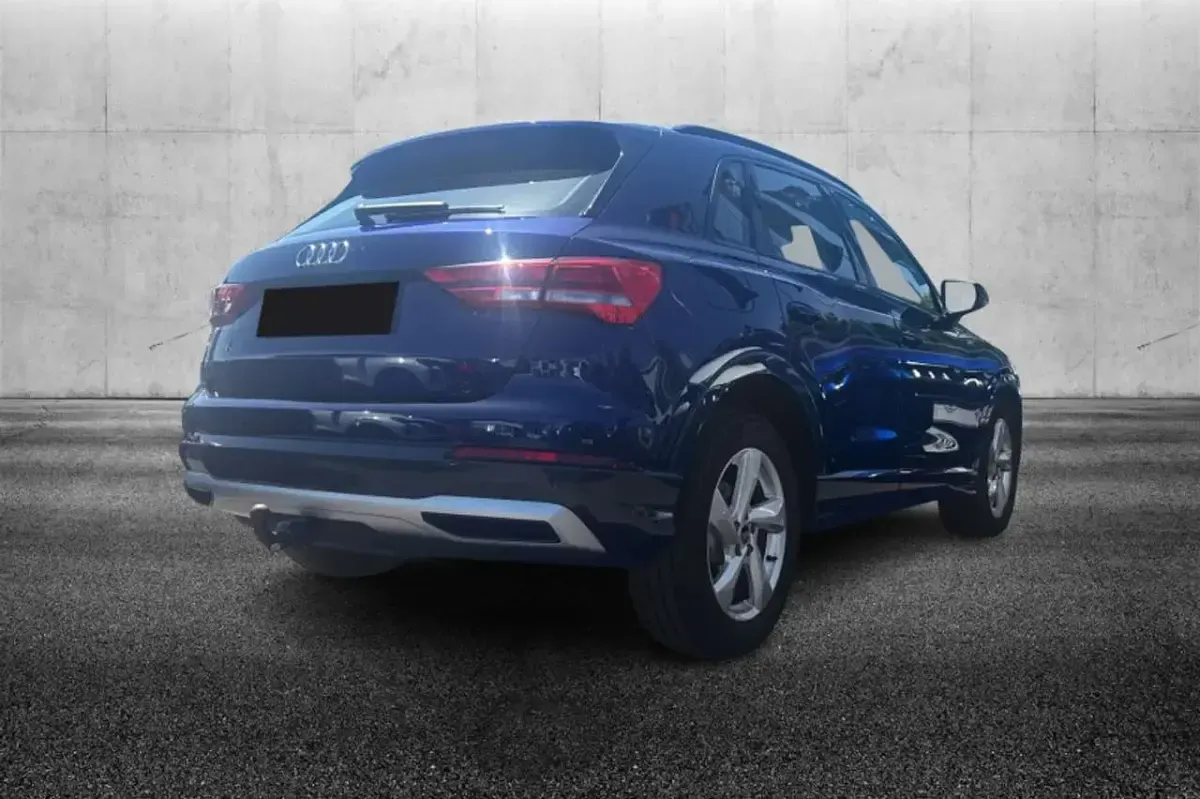 Usata Audi Q3 Advanced 150 CV (110 kW) 2022 Blu/azzurro SUV