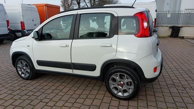 Usata Fiat Panda 4x4 S 95 CV (69 kW) 2016 Bianco Utilitaria