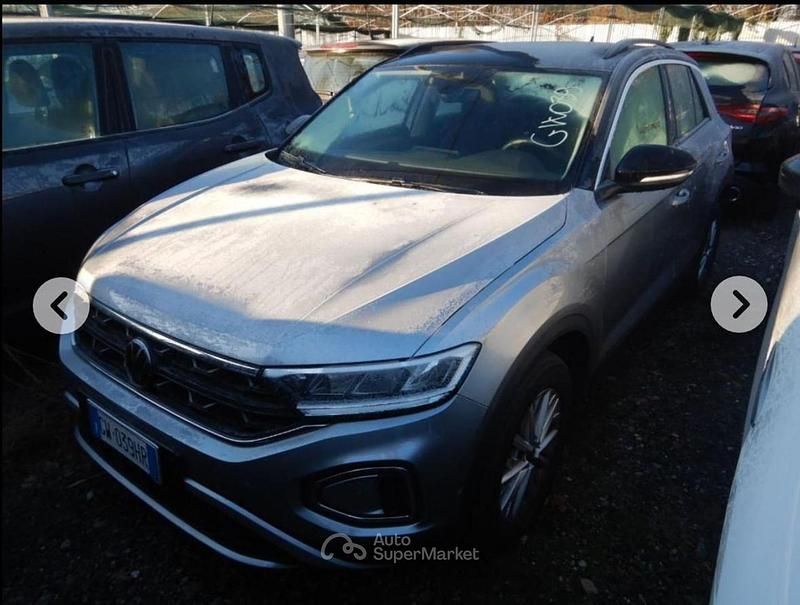 Grigio / metallizzato Usata 2022 VW T-Roc Life SUV | 21.950 € (Ottimo prezzo) - Immagine 1/3