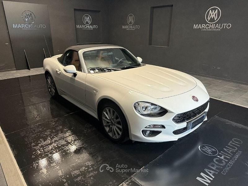 Usata Fiat 124 Spider Lusso 140 CV (102 kW) 2018 Bianco Cabrio