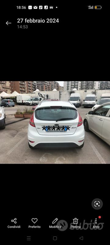 Usata Ford Fiesta 90 CV (66 kW) 2010 Bianco Utilitaria