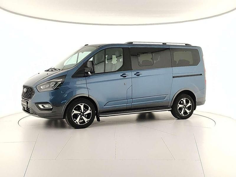 Usata Ford Tourneo Custom Active 185 CV (136 kW) 2021 Blu/azzurro Furgone