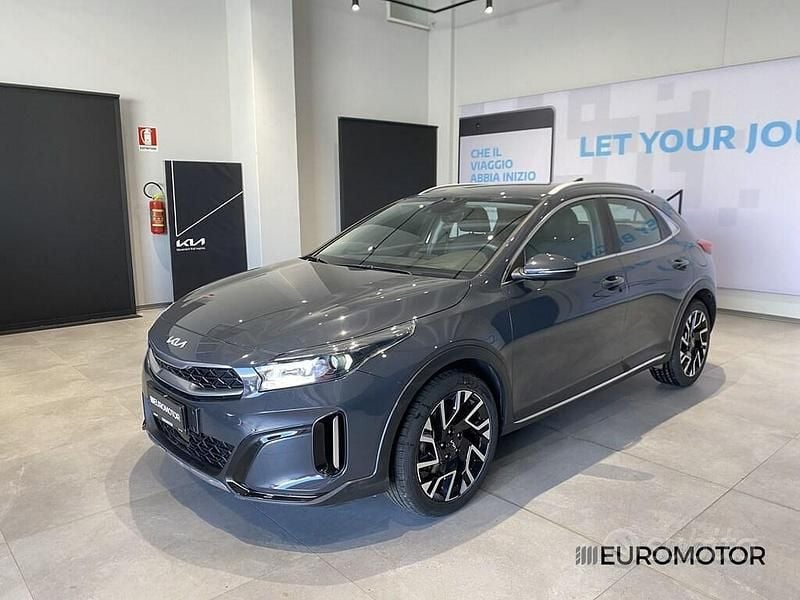 Grigio Usata 2023 Kia XCeed SUV | 20.300 € (Ottimo prezzo) - Immagine 1/4