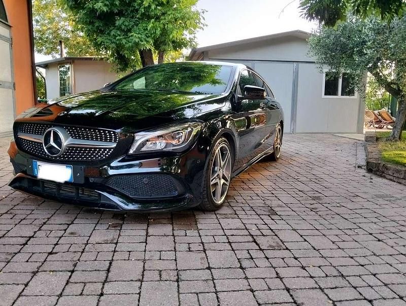 Usata Mercedes CLA220 Shooting Brake Premium 177 CV (130 kW) 2018 Station wagon