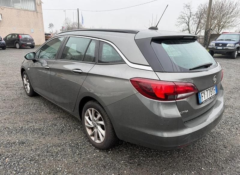 Usata Opel Astra Innovation 135 CV (99 kW) 2019 Grigio Station wagon
