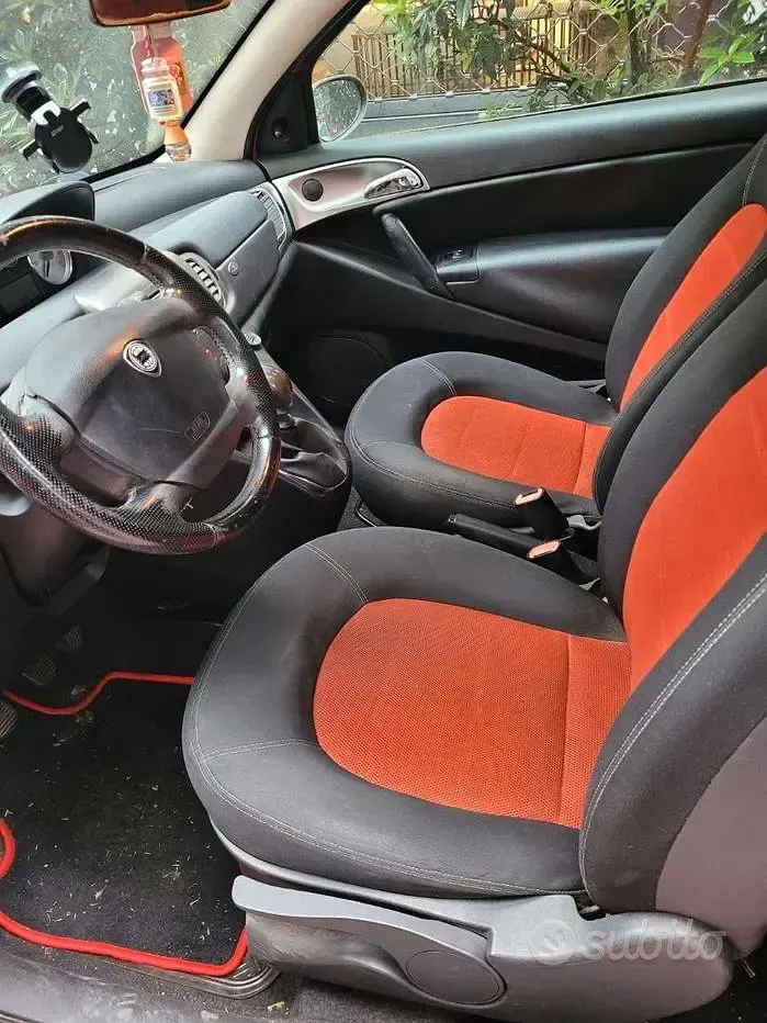Usata Lancia Ypsilon 2006 Utilitaria