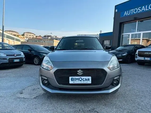 Usata Suzuki Swift Cool 90 CV (66 kW) 2018 Argento Utilitaria