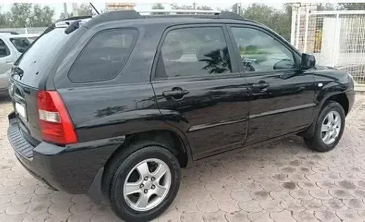 Usata Kia Sportage Active 141 CV (103 kW) 2007 Nero SUV