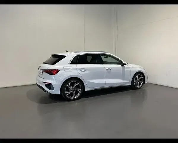 Usata Audi A3 S-Line 150 CV (110 kW) 2023 Bianco Berlina