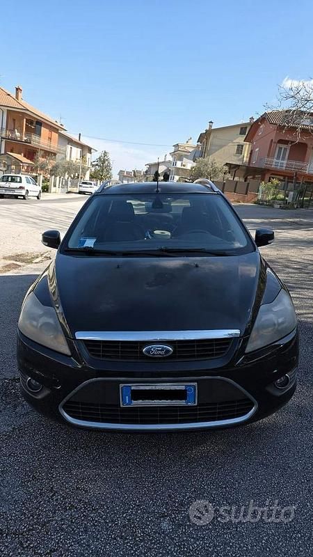 Usata Ford Focus Titanium 90 CV (66 kW) 2009 Nero Station wagon