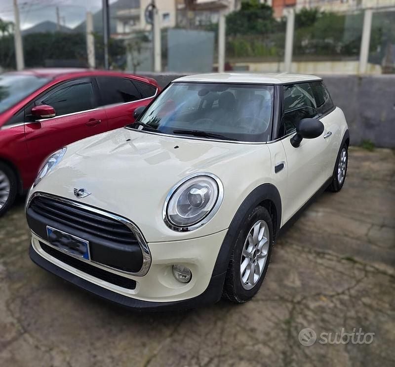 Usata Mini ONE 101 CV (74 kW) 2016 Beige Utilitaria